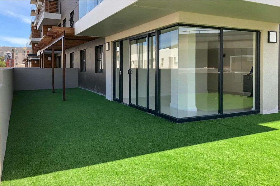 2 Bedroom Property for Sale in Zonnebloem Western Cape
